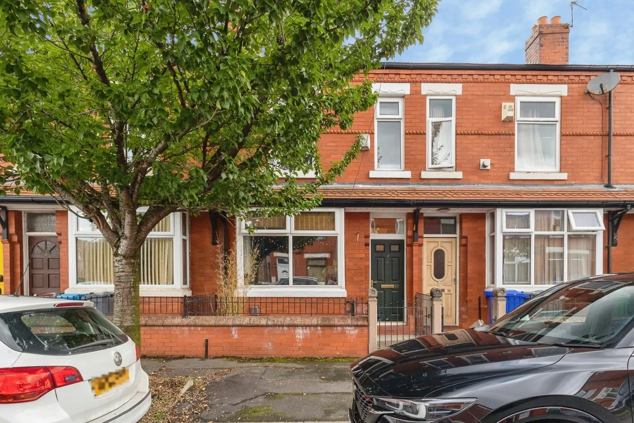 2 bed house for sale — Burdith Avenue, Manchester, Greater Manchester, M14