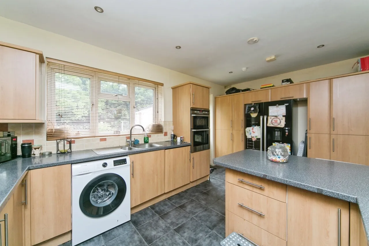 Maes Hyfryd, Llanfairpwllgwyngyll, LL61, photo 17