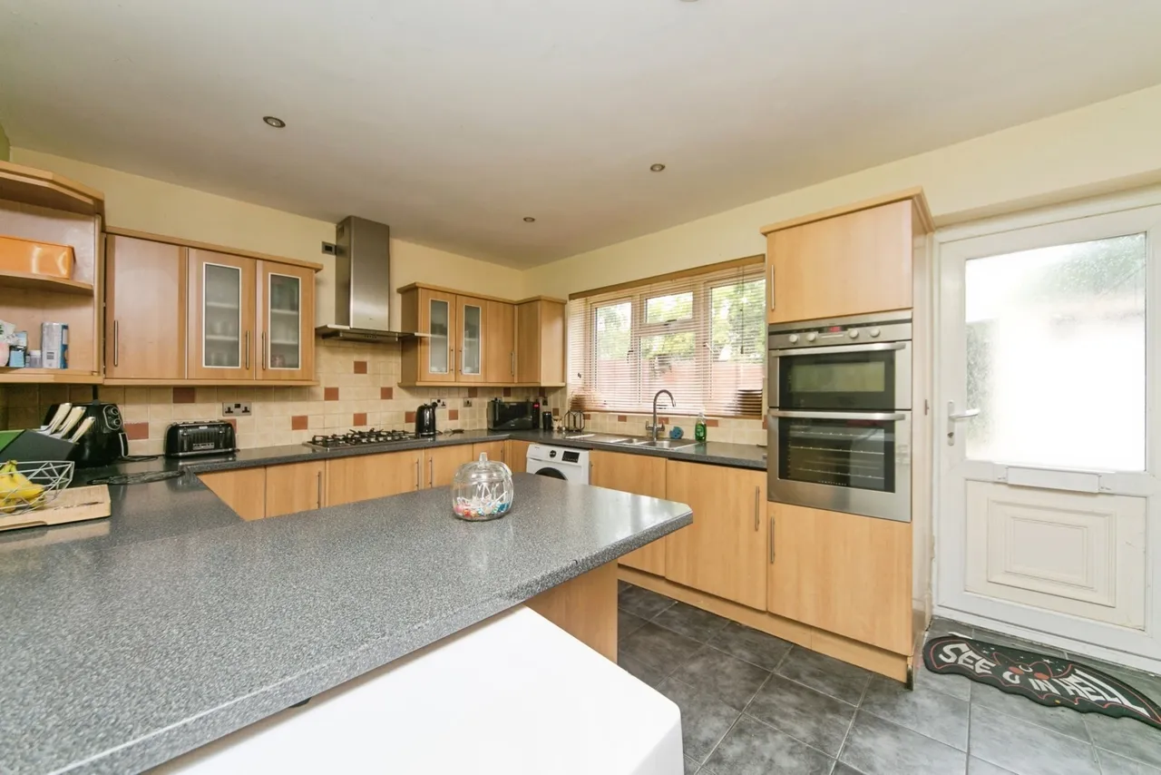 Maes Hyfryd, Llanfairpwllgwyngyll, LL61, photo 6
