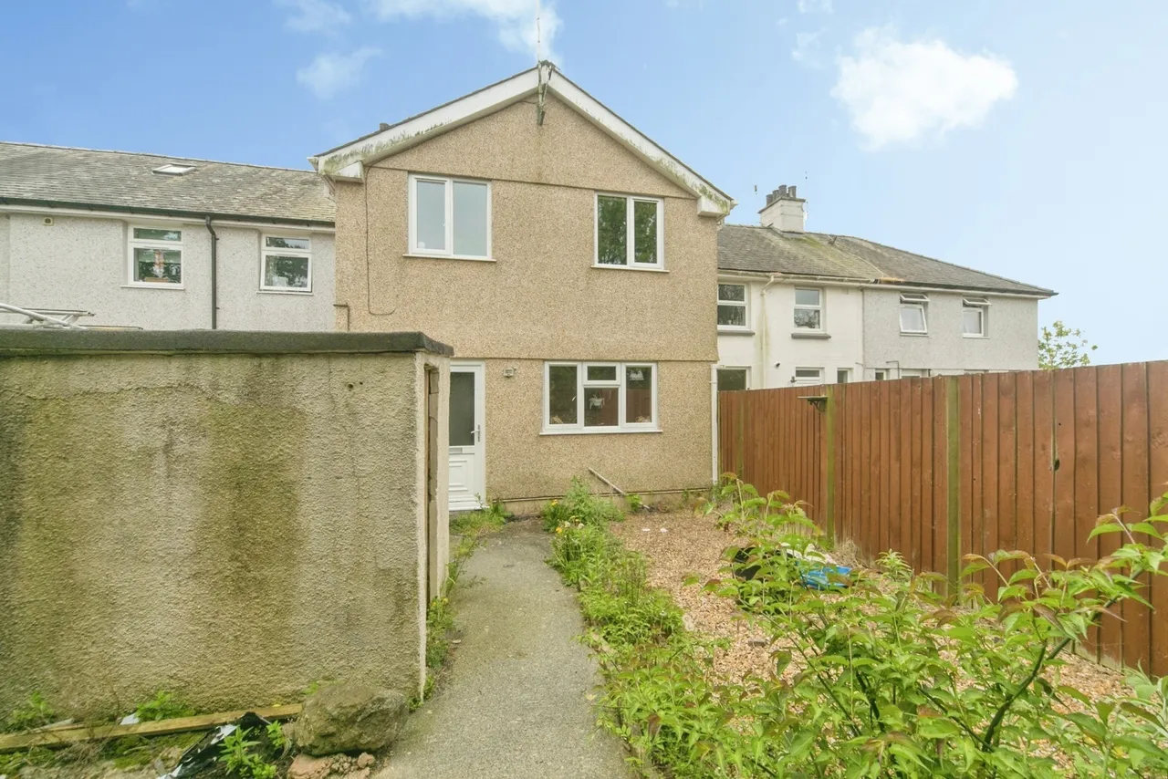 Maes Hyfryd, Llanfairpwllgwyngyll, LL61, photo 19