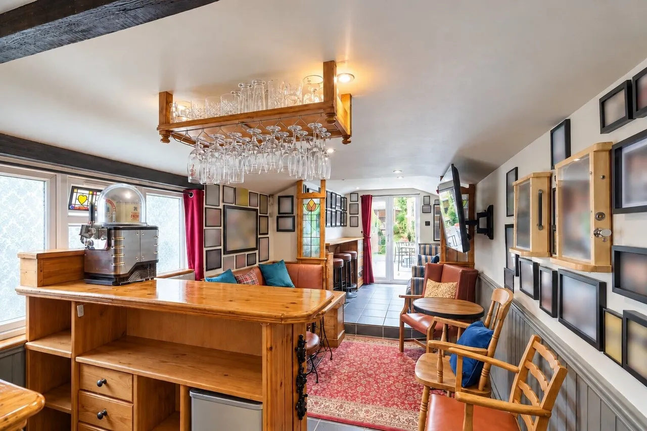 Totteridge Lane, High Wycombe, HP13, photo 20