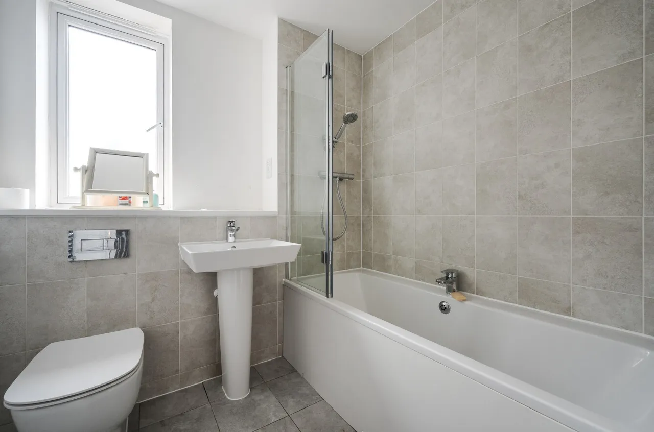 Biscoe Way, Wokingham, RG40, photo 17