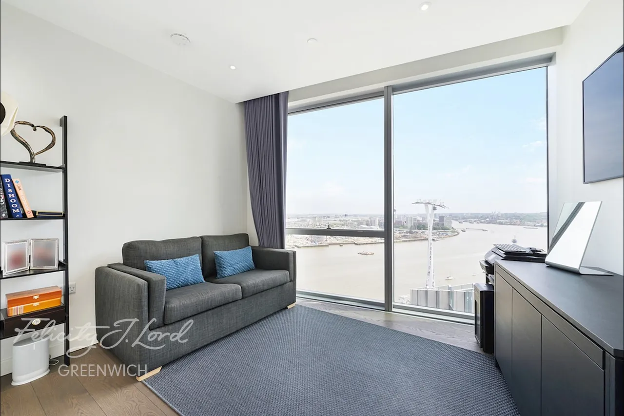 Cutter Lane, Greenwich, SE10, photo 12