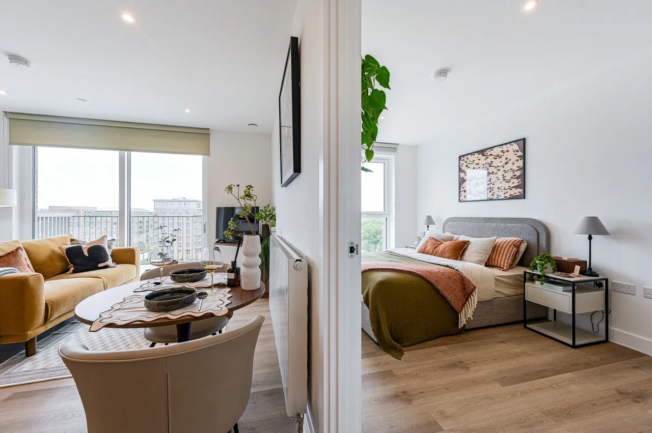 3 bed flat to rent — Showflat 4 (3 bed) Navigator Place, Kidbrooke Village