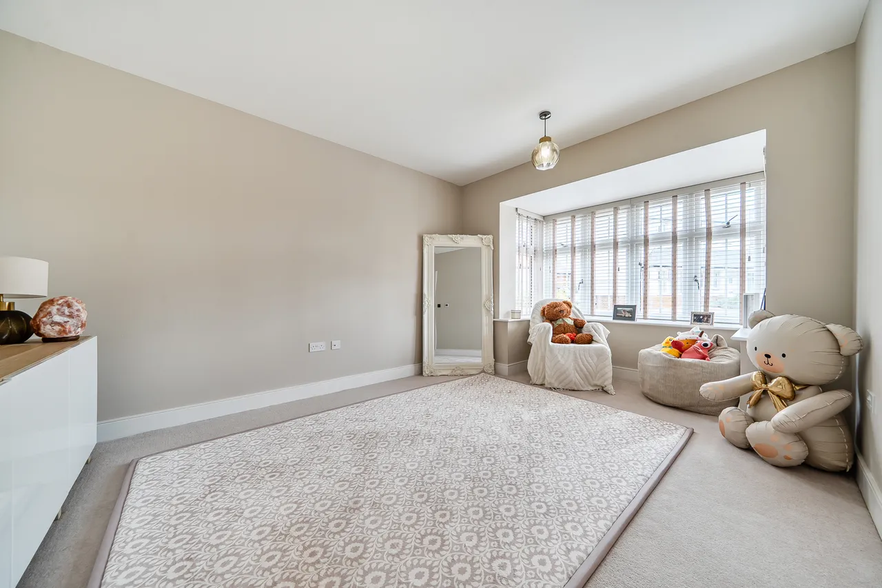 Tilney Drive, Horsham, RH12, photo 8