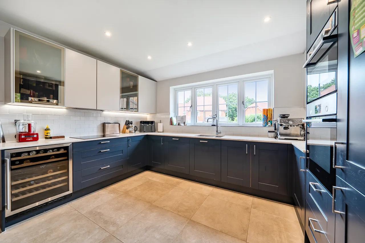 Tilney Drive, Horsham, RH12, photo 5
