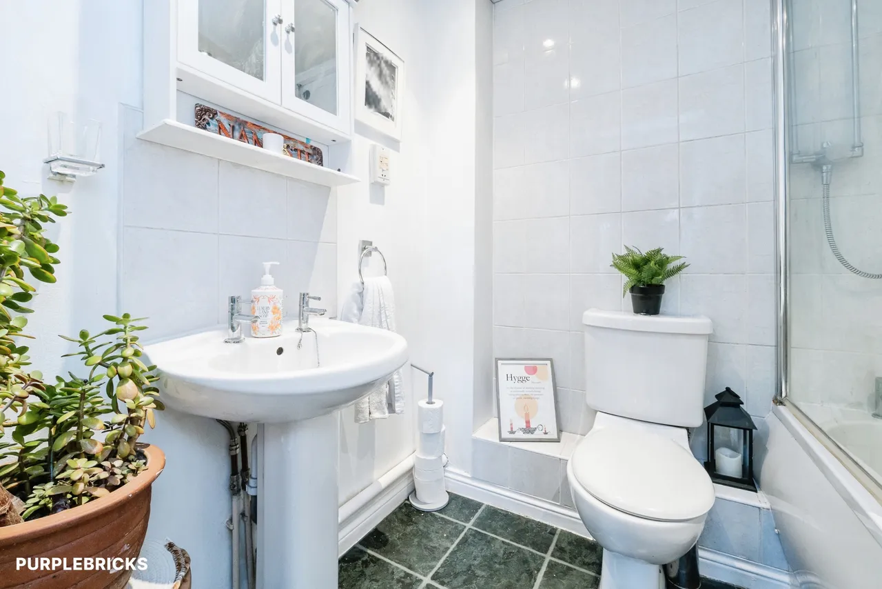 Marwell Close, Romford, RM1, photo 6