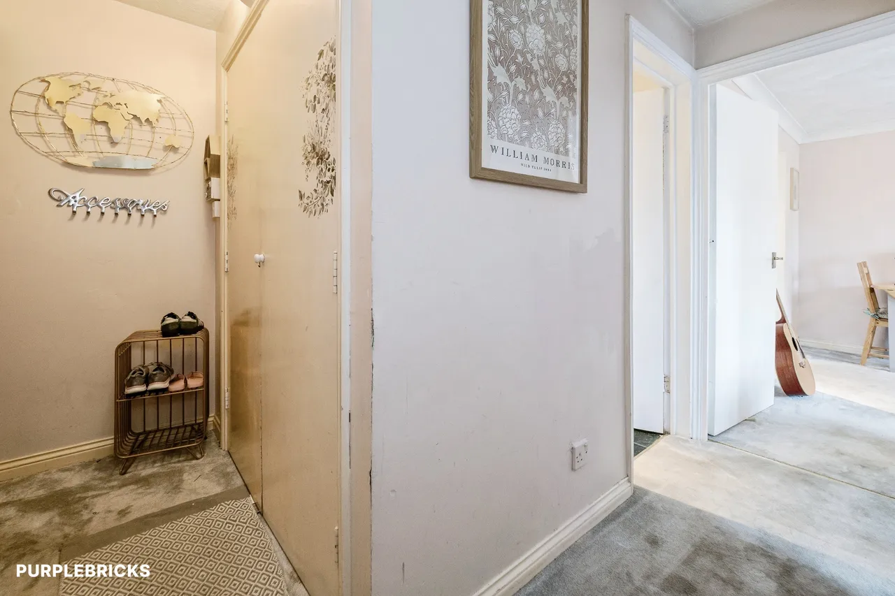 Marwell Close, Romford, RM1, photo 12