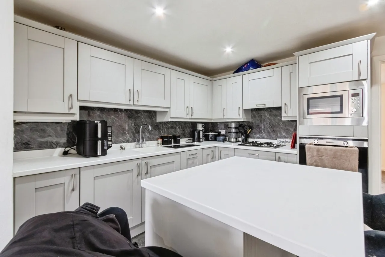 Kingfisher Court, Normanton, West Yorkshire, WF6, photo 6
