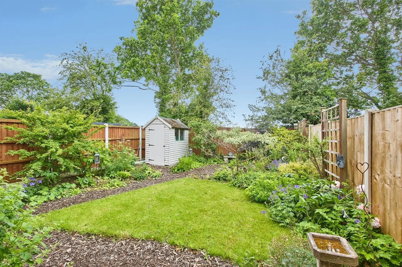 Meadow Nook, Boulton Moor, DE24, photo 19