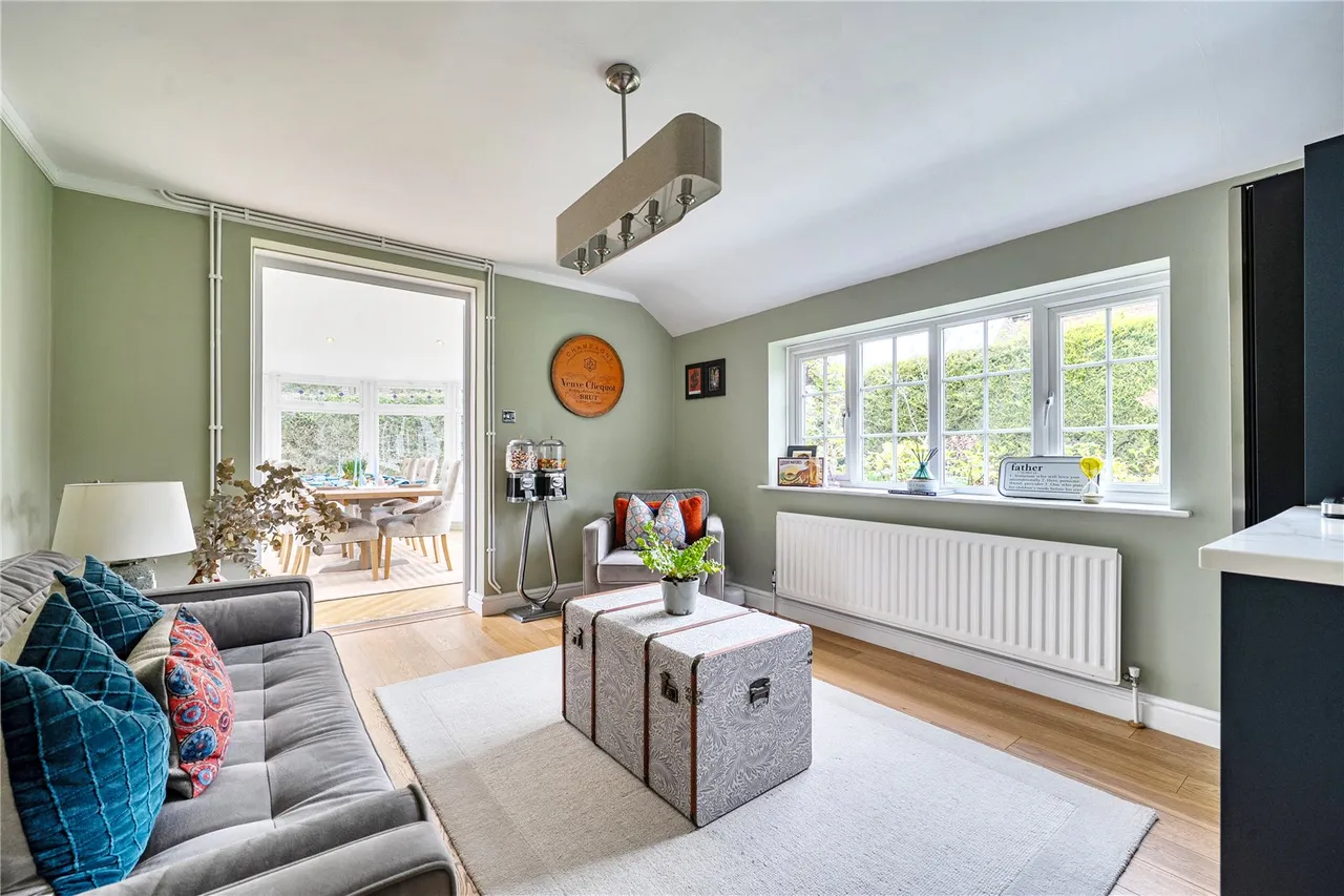 Brackley Avenue, Hartley Wintney, Hook, Hampshire, RG27 8QU, photo 14