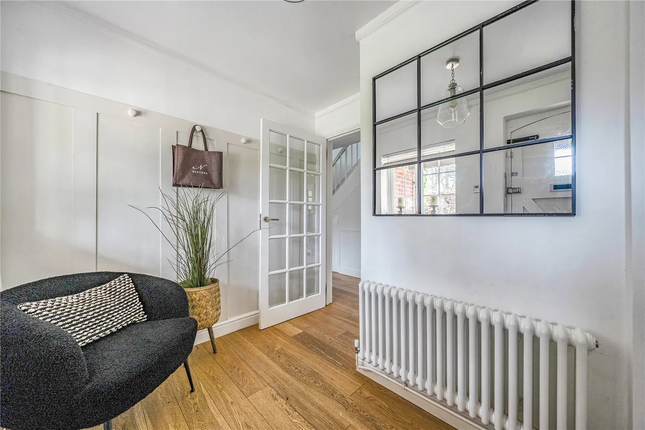 Brackley Avenue, Hartley Wintney, Hook, Hampshire, RG27 8QU, photo 15