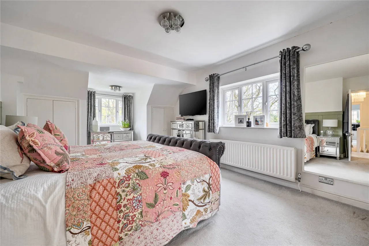 Brackley Avenue, Hartley Wintney, Hook, Hampshire, RG27 8QU, photo 17