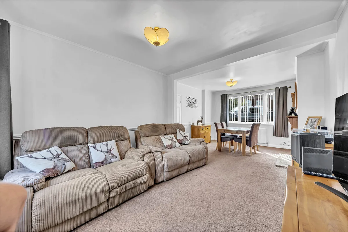 Larchwood Close, Romford, RM5, photo 10