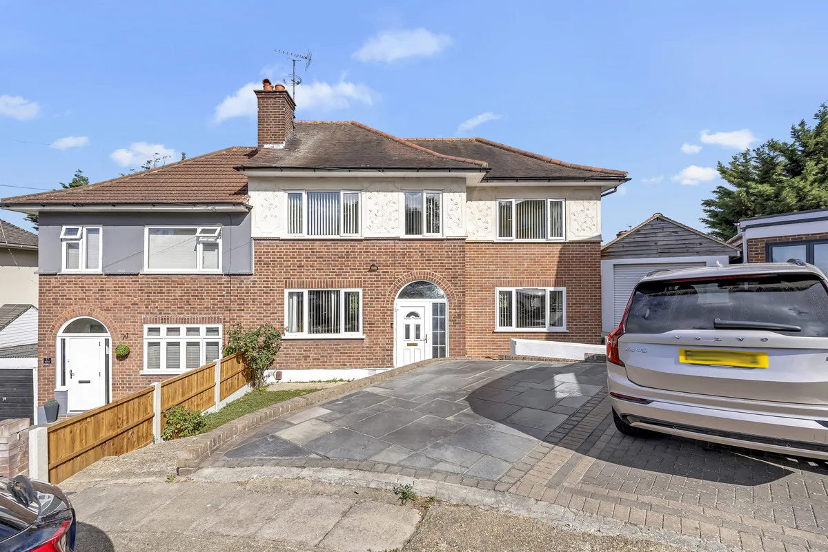 Larchwood Close, Romford, RM5, photo 26
