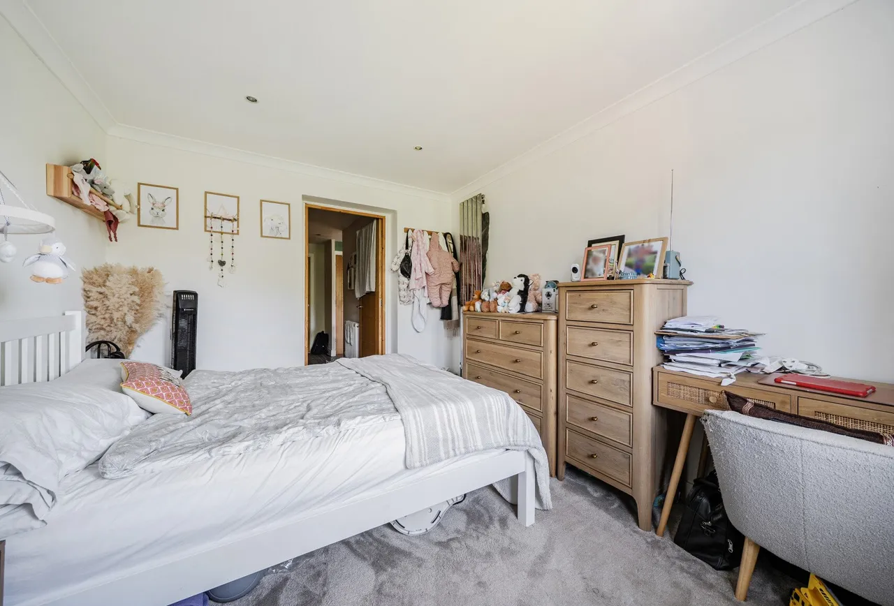 Buttermere Close, Morden, SM4 4SG, photo 4