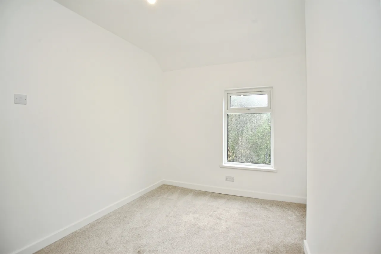 Cefn Road, Newport, NP10, photo 20