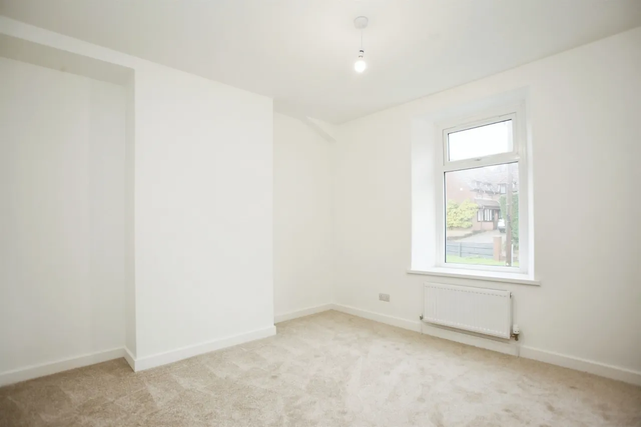 Cefn Road, Newport, NP10, photo 16