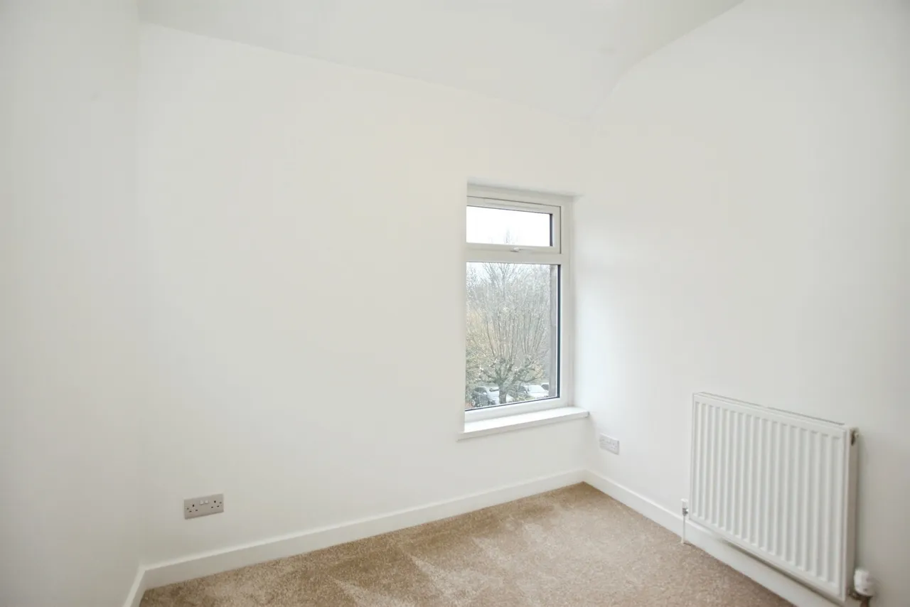 Cefn Road, Newport, NP10, photo 19