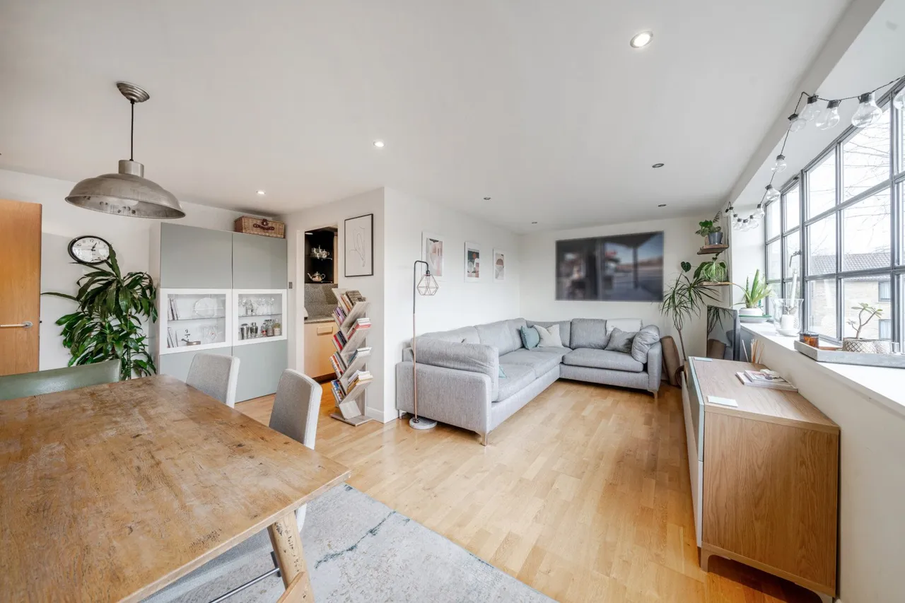 2 bed flat for sale — Grange Road, SE1
