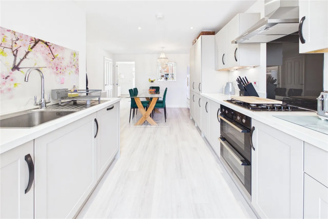 Filly Close, Newbury, RG14, photo 22
