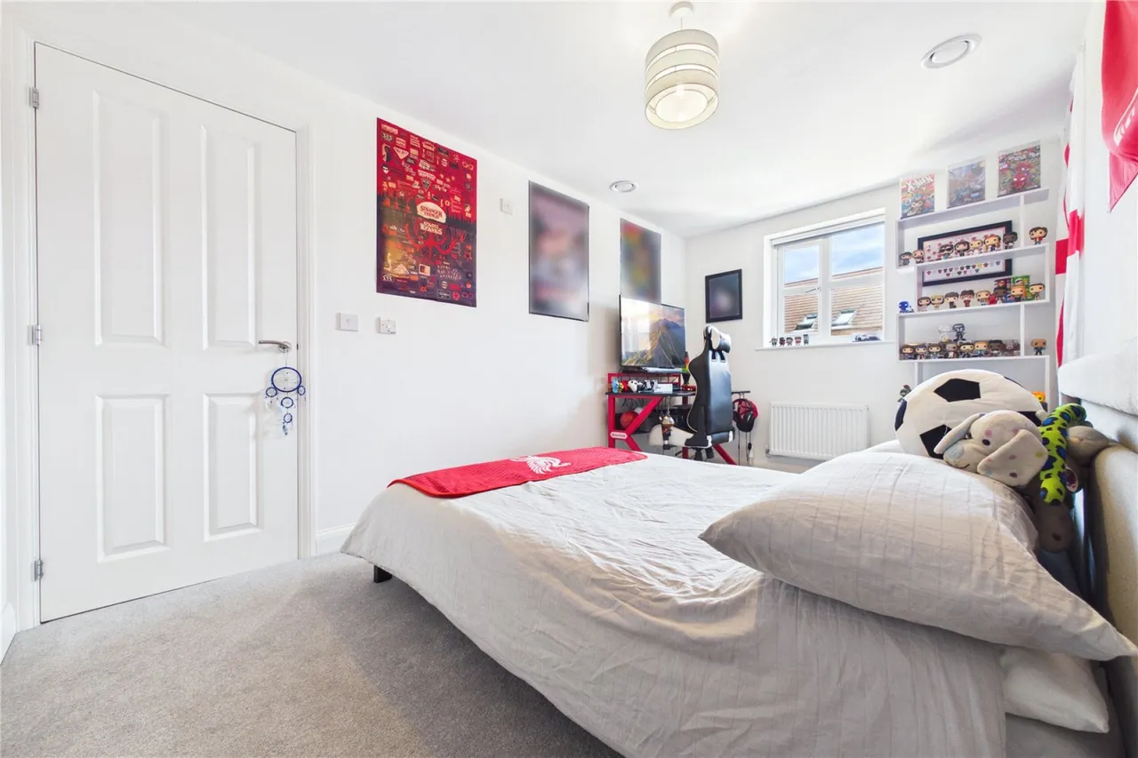 Filly Close, Newbury, RG14, photo 15