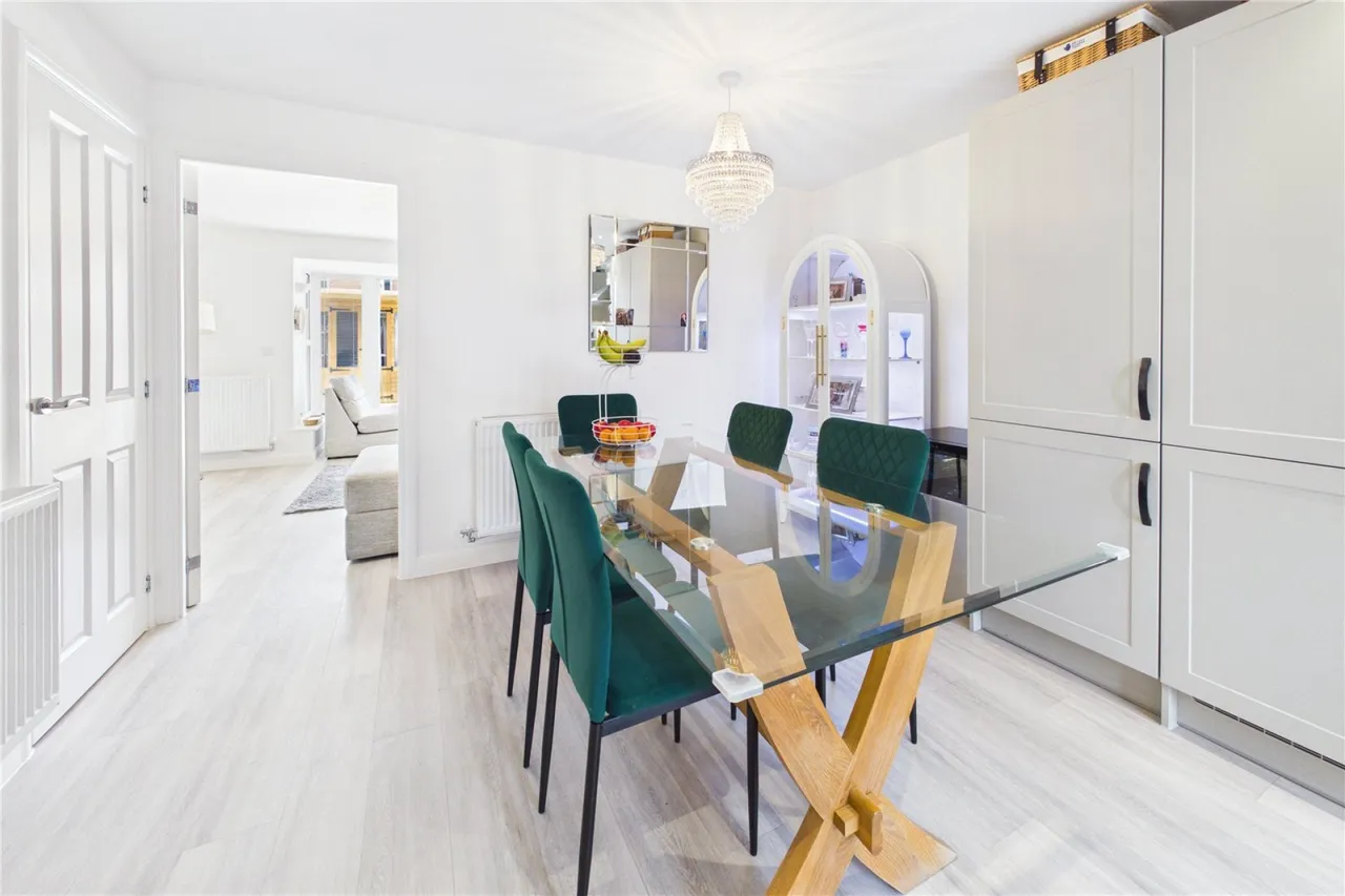Filly Close, Newbury, RG14, photo 6
