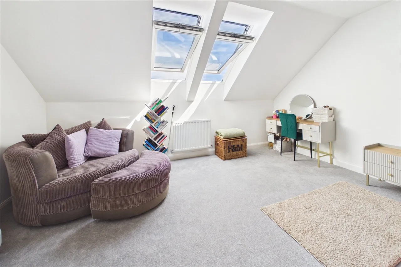 Filly Close, Newbury, RG14, photo 17