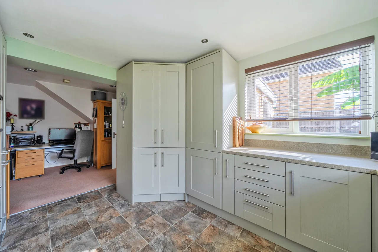 Great Oaks Park, Guildford, GU4, photo 7