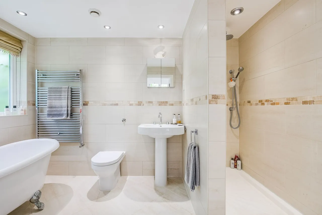 The Coach House Ware Road, Widford, Ware, SG12 8RG, photo 12
