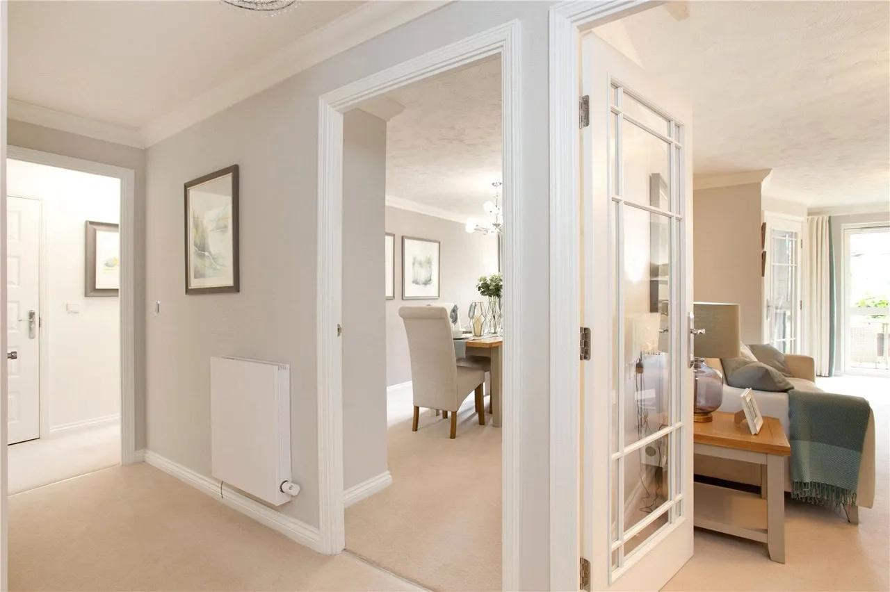 Dovehouse Lodge, Wratten Road, Hitchin, SG5, photo 7