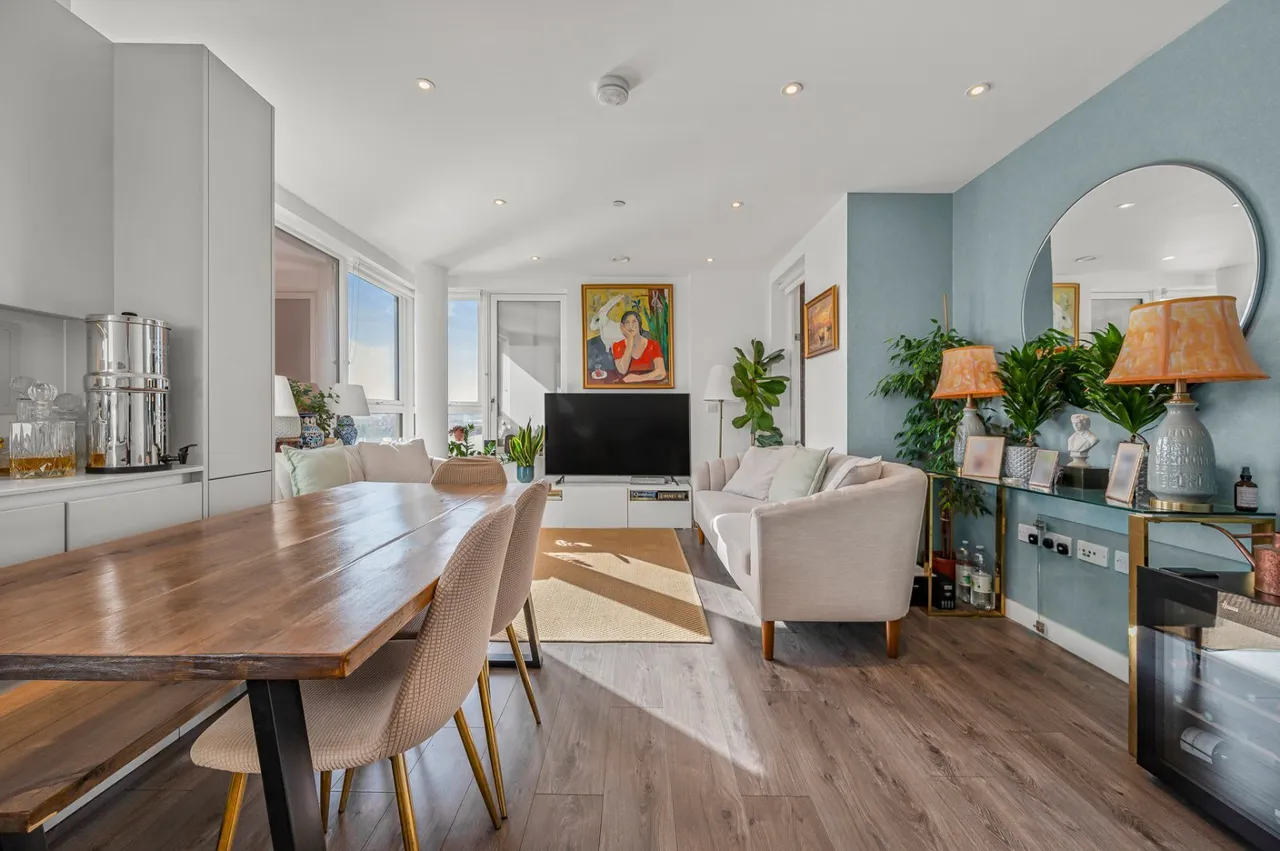 Pier Road, London, E16, photo 6