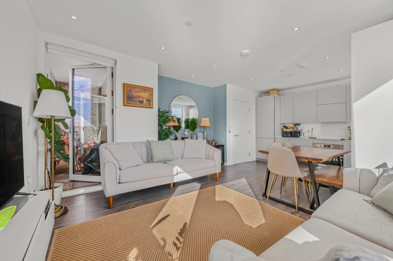 Pier Road, London, E16, photo 12