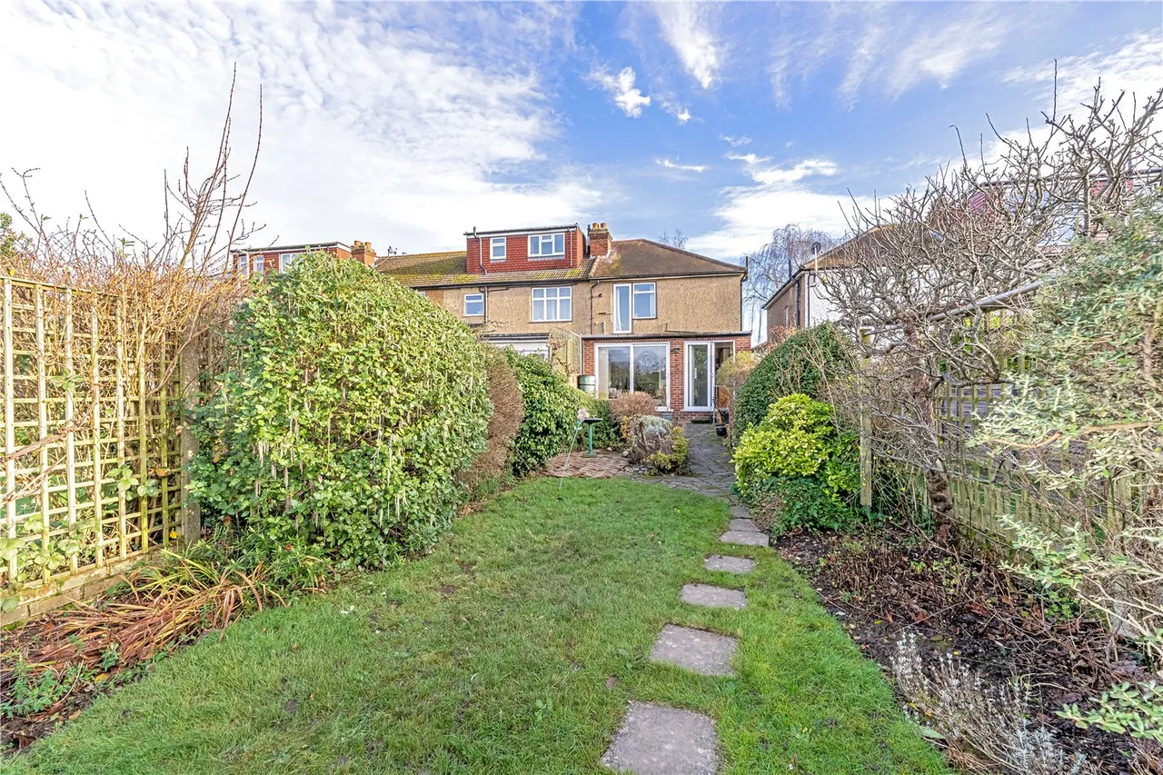 Hatherop Road, Hampton, TW12 2RQ, photo 13