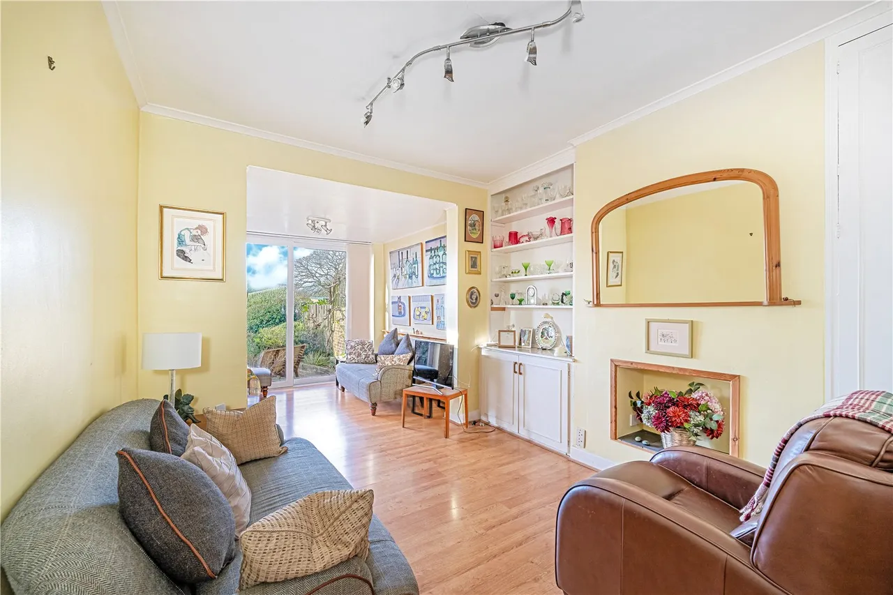 Hatherop Road, Hampton, TW12 2RQ, photo 4