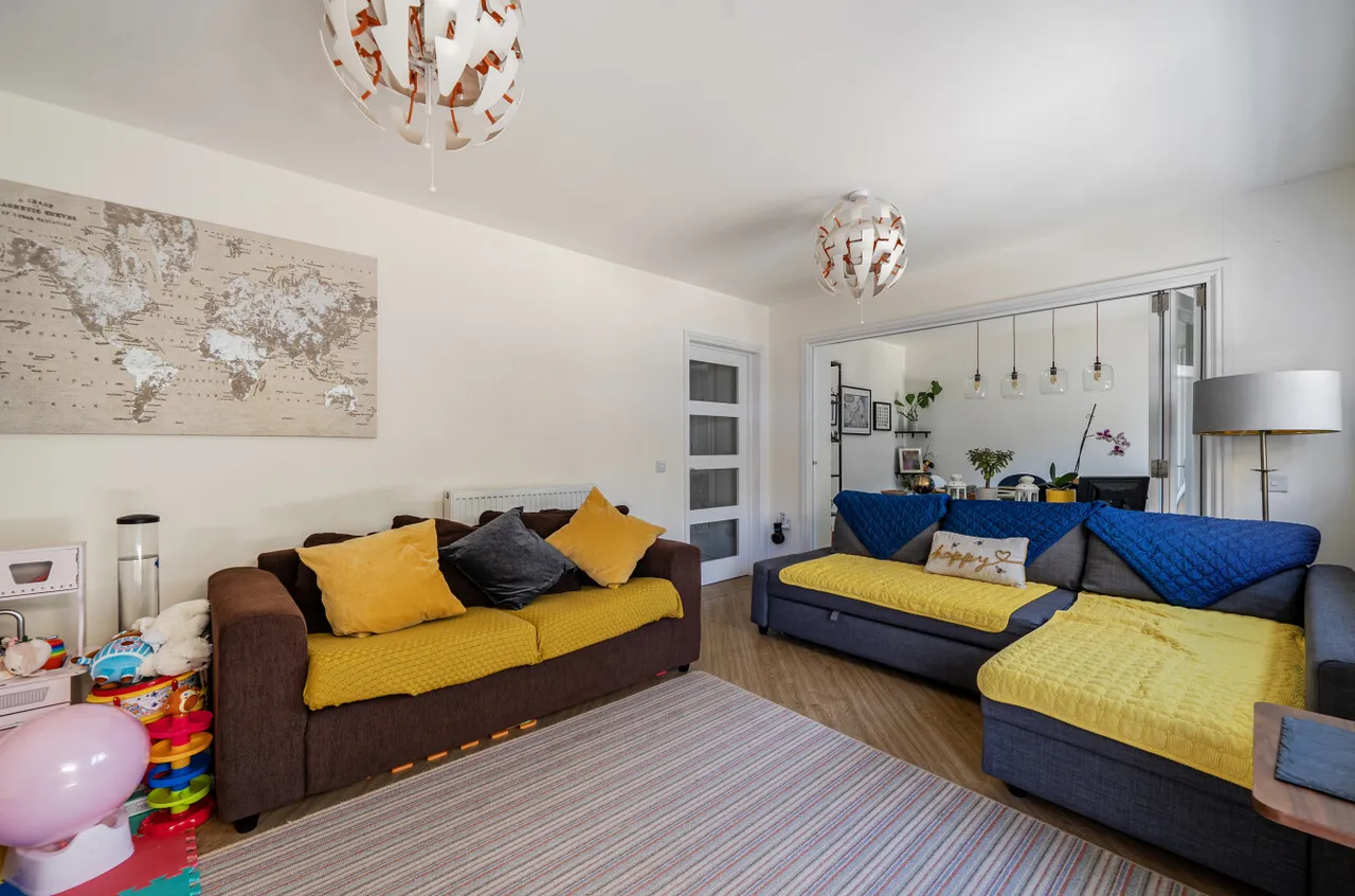 Sovereign Gardens, Ash Vale, Surrey, GU12 5FB, photo 5