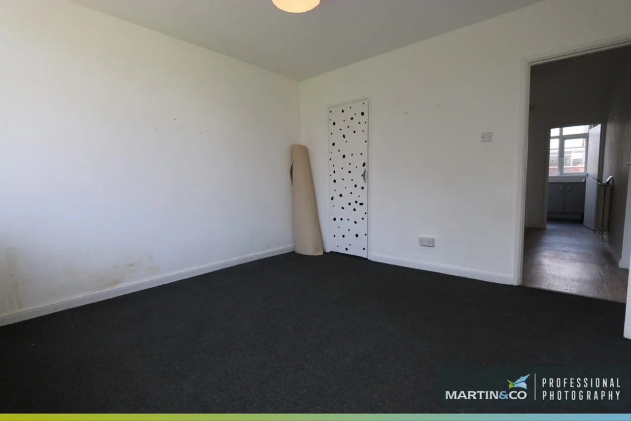 Kennerleigh Road, Rumney, photo 6