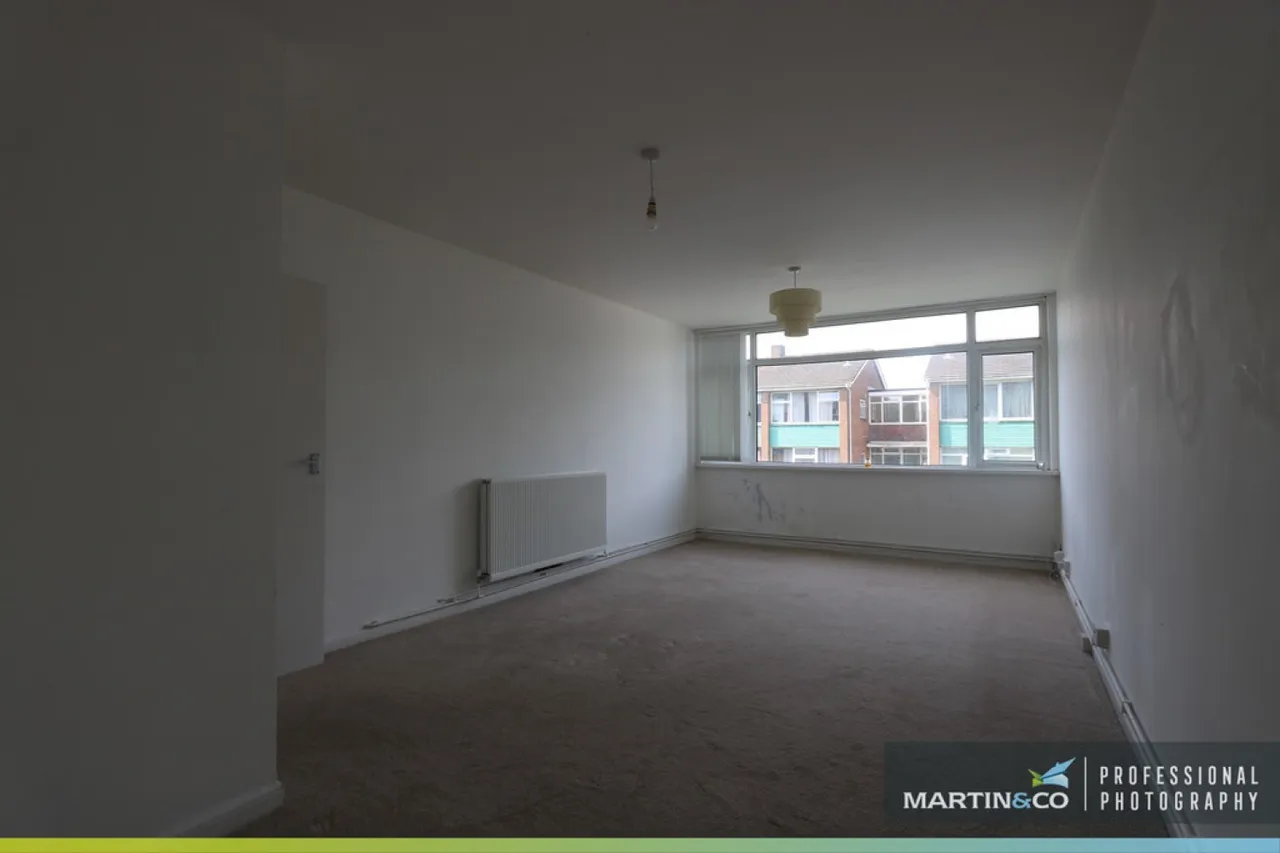 Kennerleigh Road, Rumney, photo 2