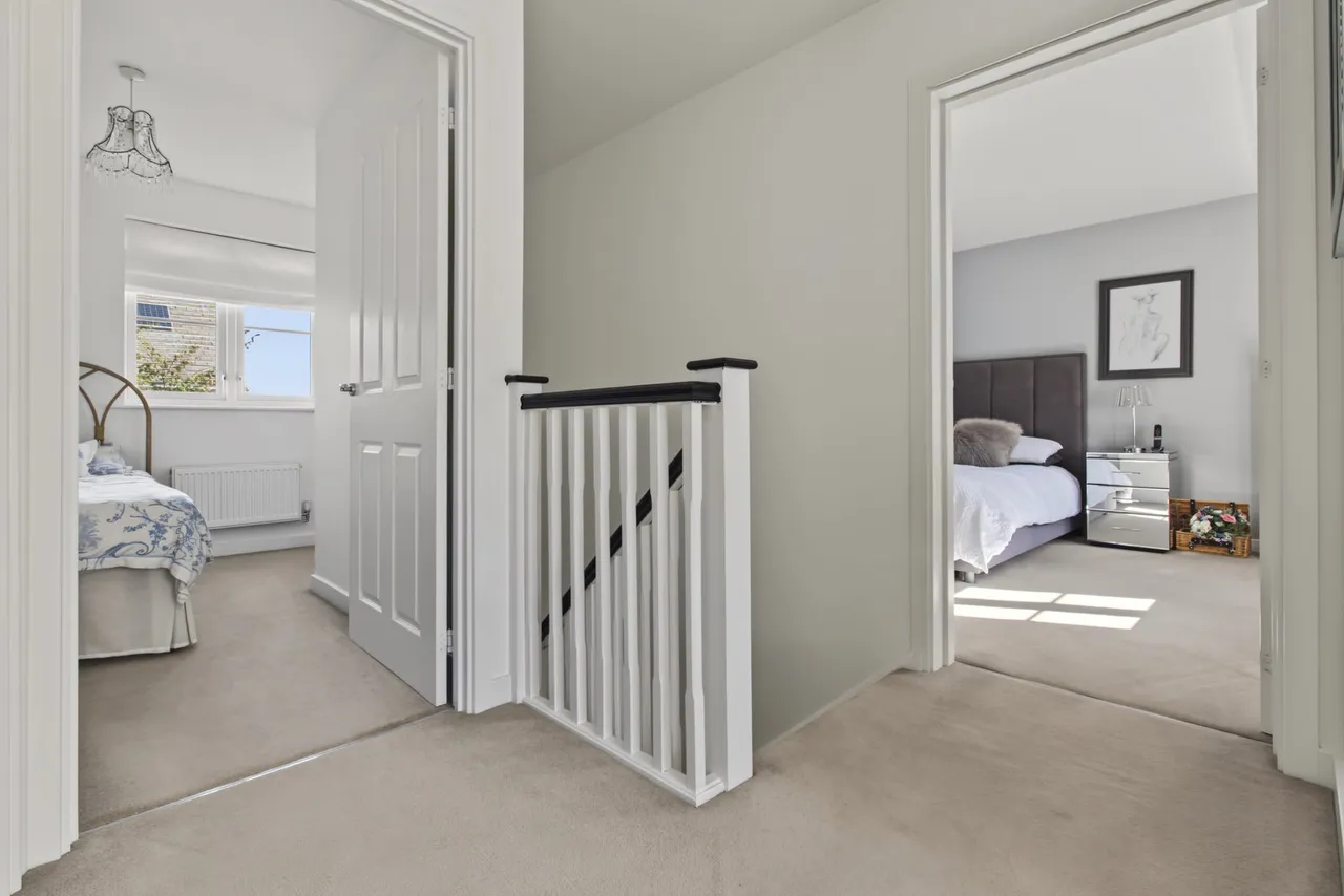 Le Noke Avenue, Noak Hill, RM3, photo 12