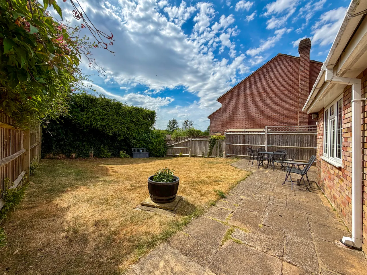 Grove Gardens, Tring, photo 22