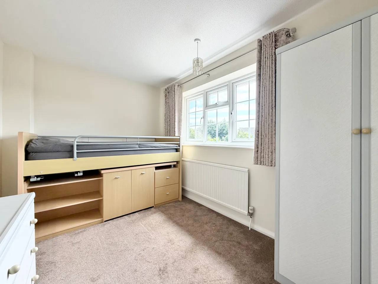 Grove Gardens, Tring, photo 17