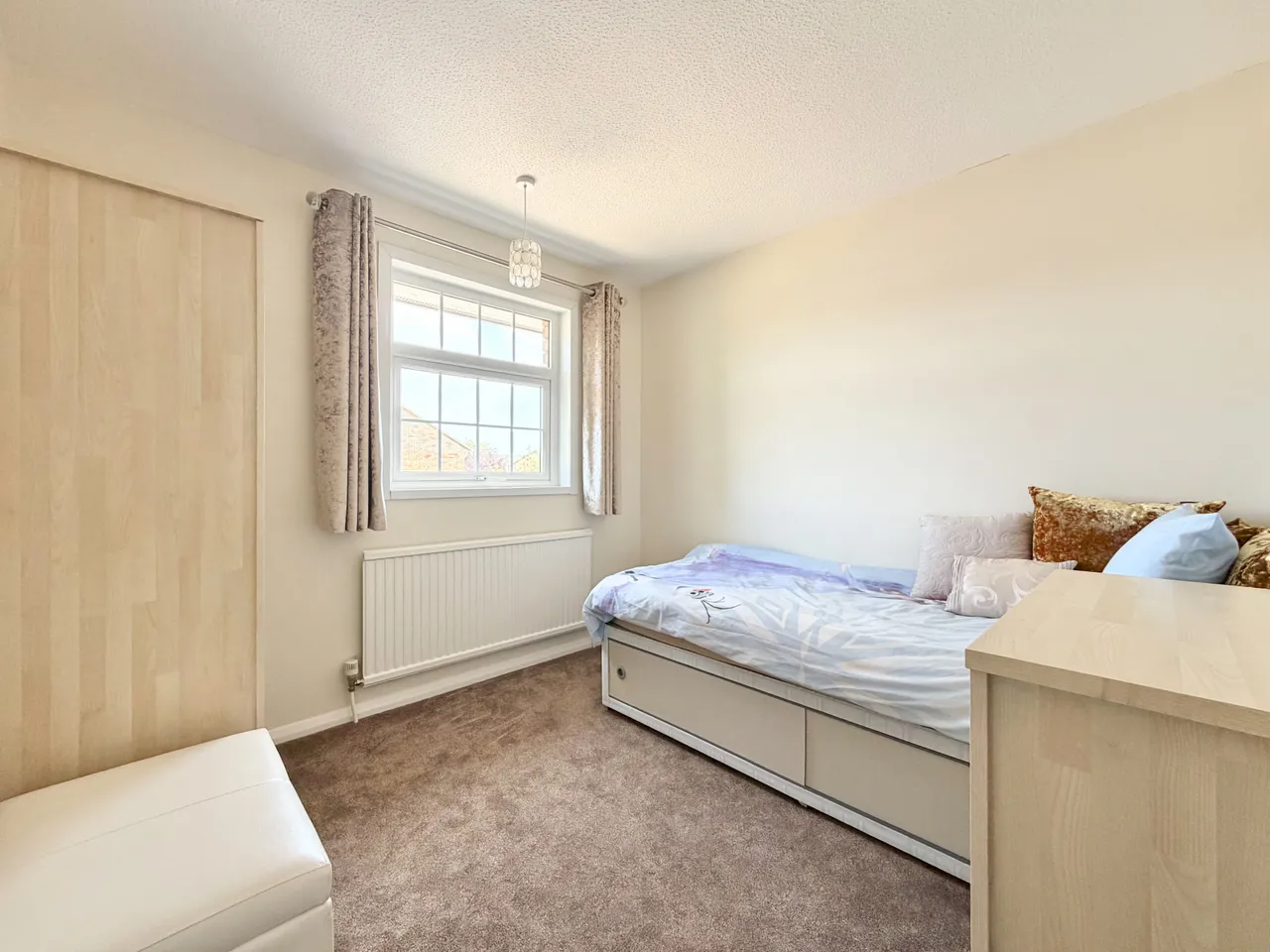 Grove Gardens, Tring, photo 19