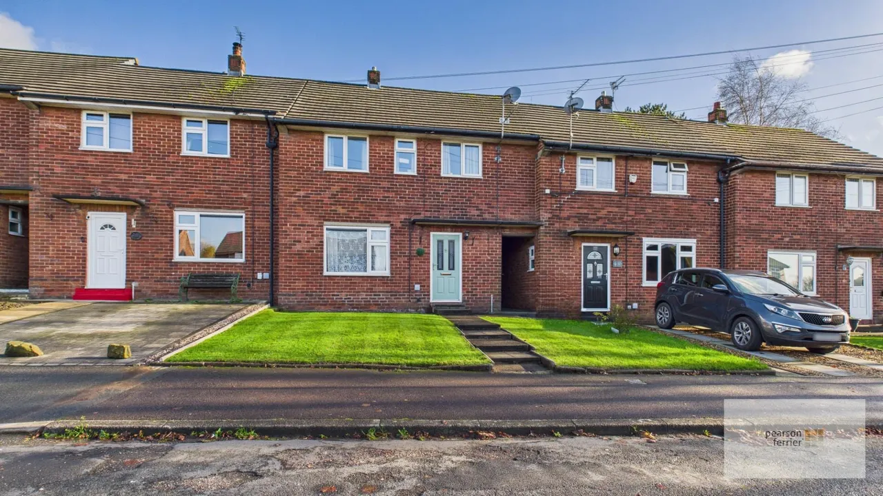 3 bed house for sale — Ribble Drive, Bury, BL9 6RT