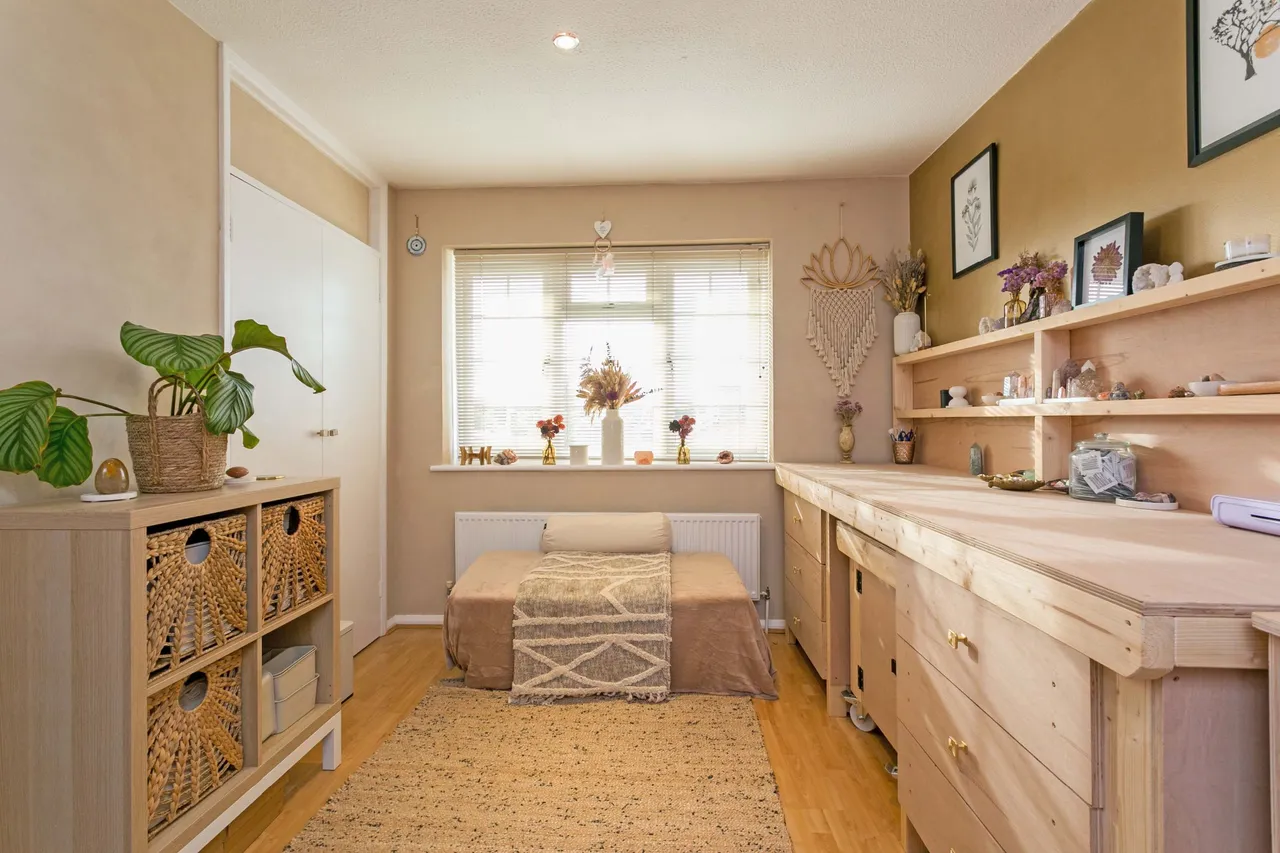 Avondale, Cranbrook Drive, Maidenhead, Berkshire, photo 6