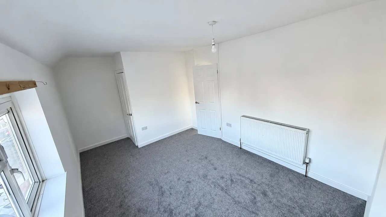 Crankhall Lane, WS10, photo 7