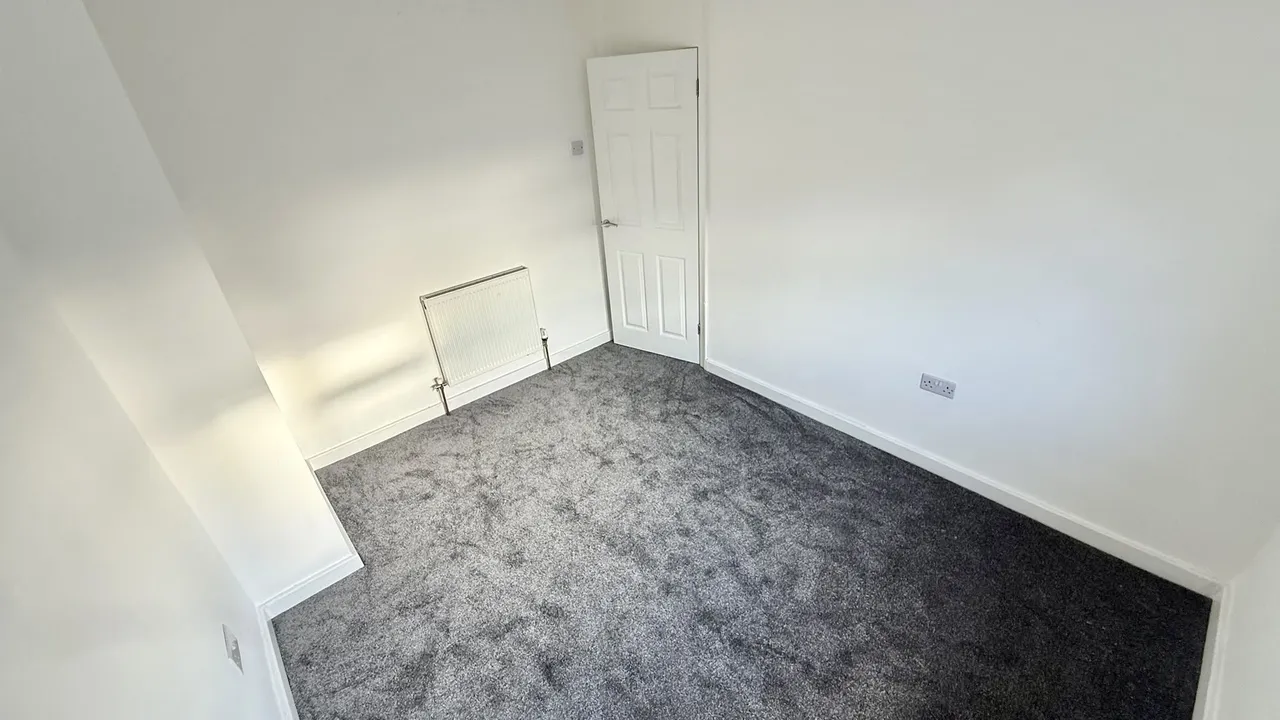 Crankhall Lane, WS10, photo 9