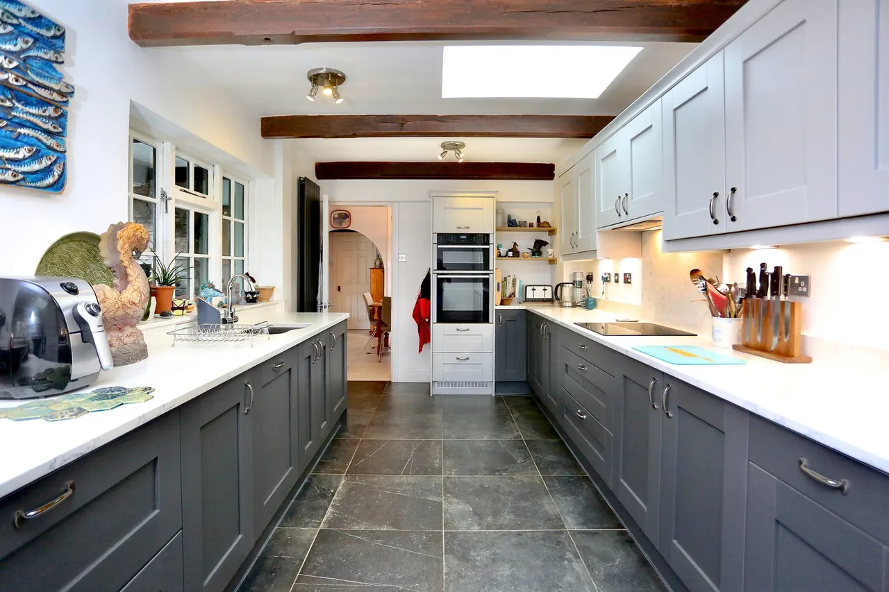 Church Lane, Crickhowell, NP8, photo 2