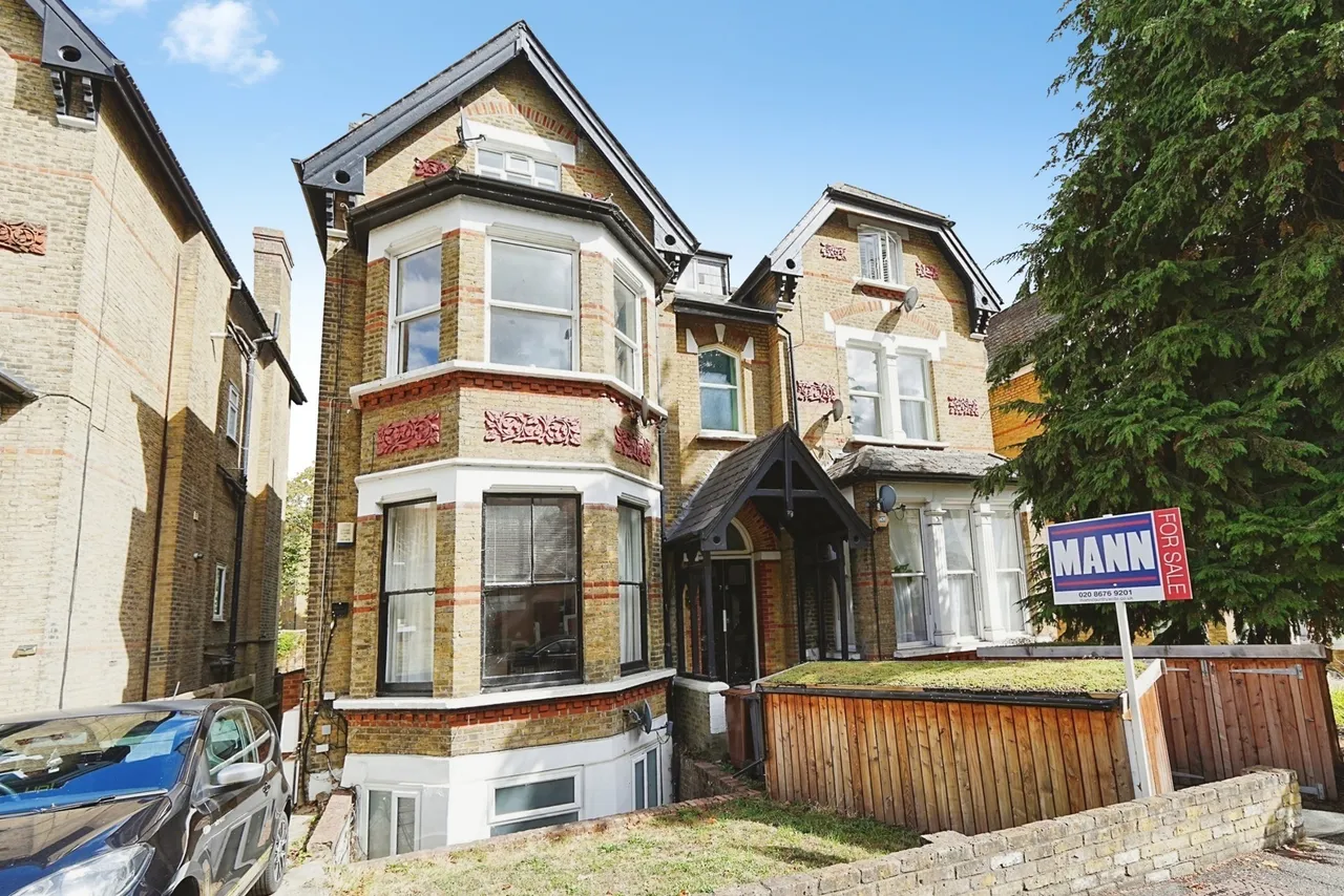 2 bed flat for sale, Crystal Palace Park Road, London, SE26