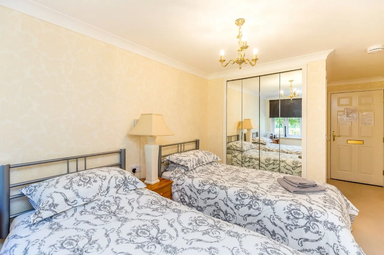 Harlestone Road, Northampton, NN5, photo 12