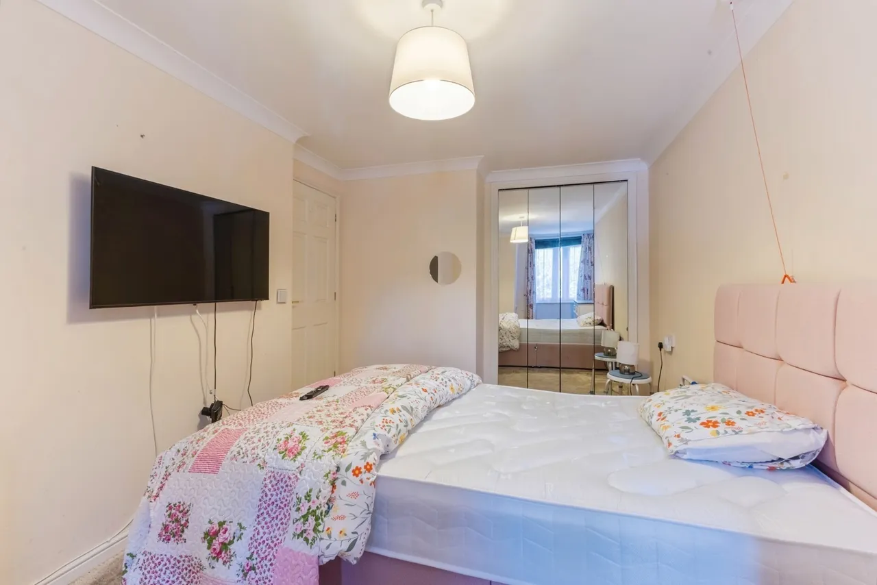 Harlestone Road, Northampton, NN5, photo 7